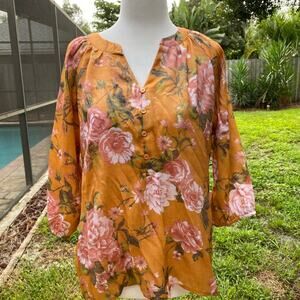 NWT FYVE Floral top